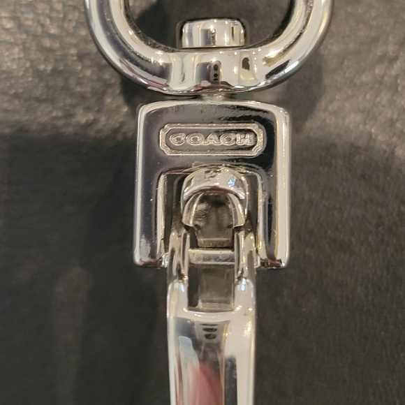 Coach Hamilton Leather bag with Silver Clip - Picture 5 of 16